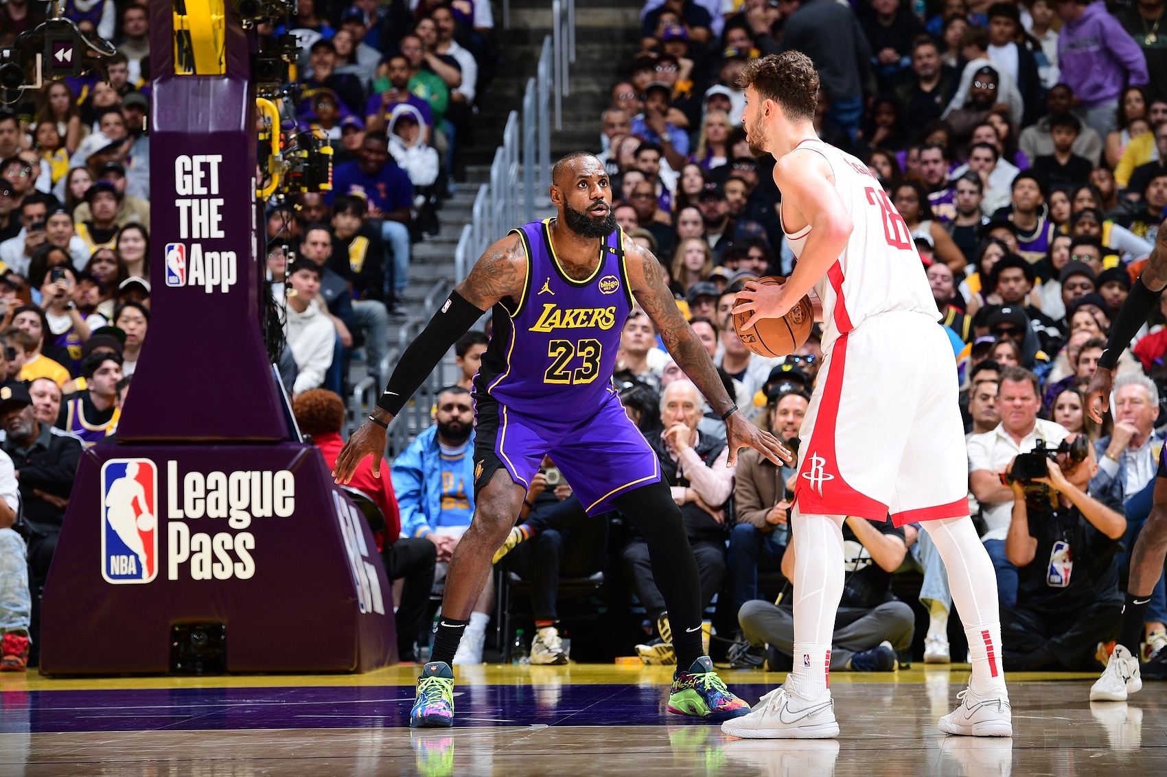 开云体育下载部门-NBA彩经:骑士擒下猛龙获赛点 开拓者击退马刺 火箭胜湖人续命